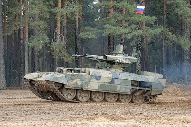 Khung gầm xe tăng T-90 giúp BMPT Terminator có lớp bảo vệ rất vững chắc. 4p-terminator-sprava-1b4.jpg