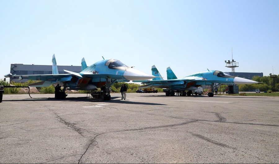 Hàng loạt Su-34 bị phá hủy sau cuộc tấn công vào sân bay Marinovka ở Volgograd