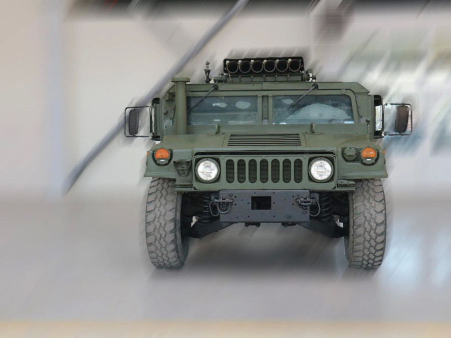 Hệ thống pháo phản lực phóng loạt hạng nhẹ trên thiết giáp HMMWV của Vệ binh Quốc gia Ukraine. 497858438-1847848952732222-4682064673748172874-n-ezgifcom-jpg-to-webp-converter.jpg
