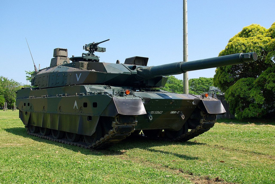 Xe tăng chiến đấu chủ lực Type 10 do Nhật Bản sản xuất. jgsdf-type10-tank-20120527-07.jpg