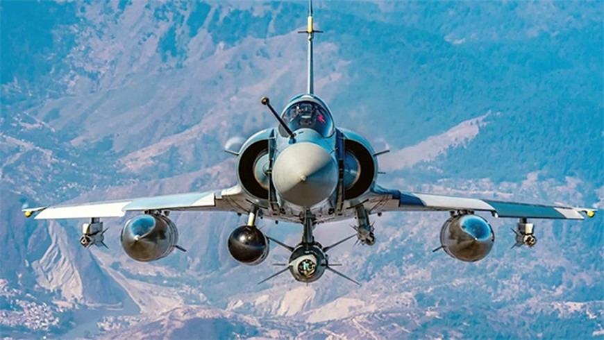 Tiêm kích Mirage 2000 được Ukraine sử dụng trong vai trò phòng không. 2.jpg