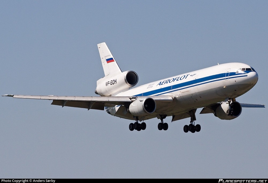 Máy bay DC-10 do Mỹ chế tạo thuộc hãng hàng không Aeroflot - Cargo. vp-bdh-aeroflot-russian-airlines-mcdonnell-douglas-dc-10-40-f-planespottersnet-049183-6d62b0492b-o.jpg
