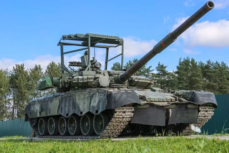 T-80 tiến hóa từ ‘xe tăng Eo biển Anh’ đến pháo đài bất khả xâm phạm chống UAV