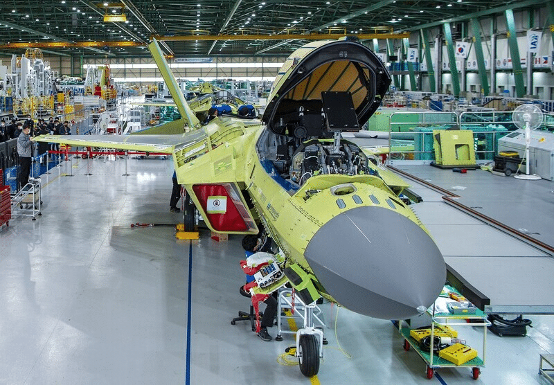  Tiêm kích KF-21 Boramae bước vào giai đoạn sản xuất hàng loạt