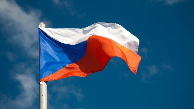 Ukraine trước nguy cơ bị cắt viện trợ quân sự từ Cộng hòa Séc. flag-chehii-arhivnoe-foto-i6cf9s98-1664805061t.jpg