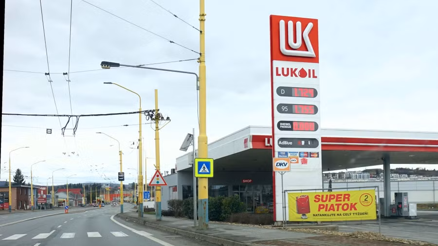 lukoil-hun-con.jpg