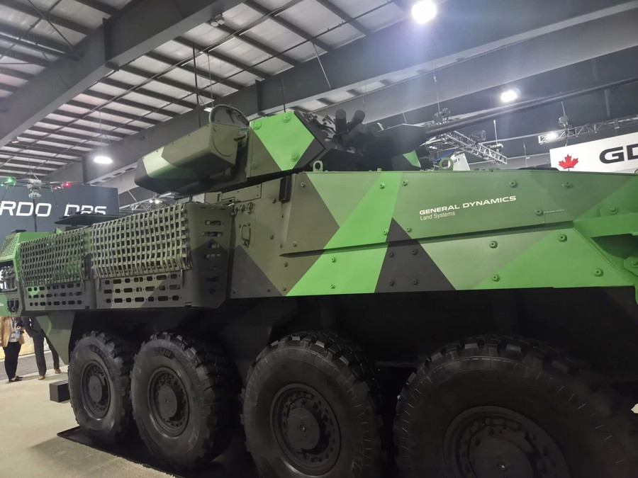 Thế hệ mới nhất của xe bọc thép chở quân LAV 6.0 tại Triển lãm An ninh Canada (CANSEC). gsklwpox0aaglz5-1536x1152.jpg