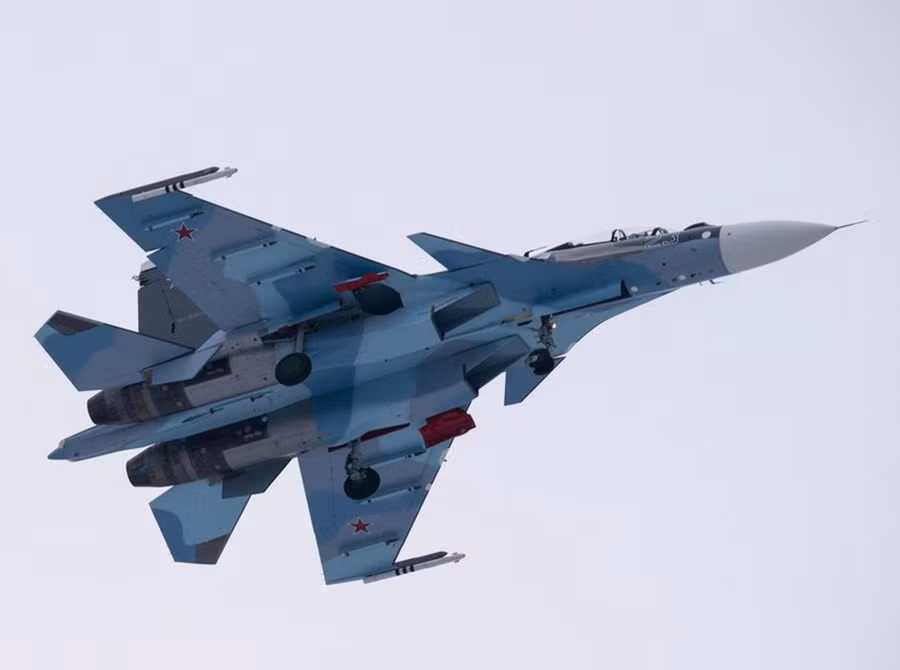 Tiêm kích Su-30SM rơi khi cố đánh chặn máy bay không người lái?