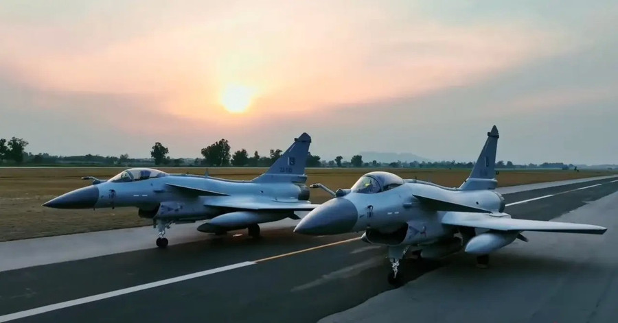 Tiêm kích J-10CE của Pakistan đã cho thấy sức mạnh đáng nể. 53cef596d4-1-jpeg-1.jpg