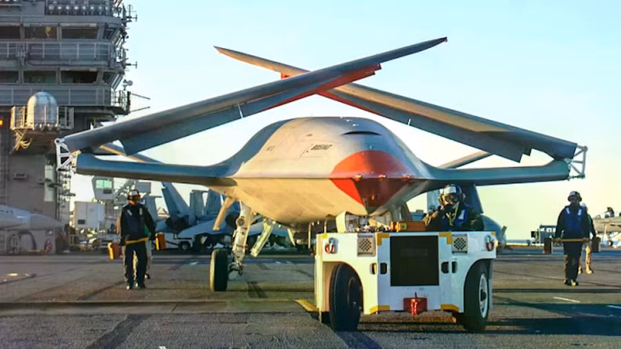 theodore-roosevelt-drone-control-center-future-mq-25-carrier-operations.jpg
