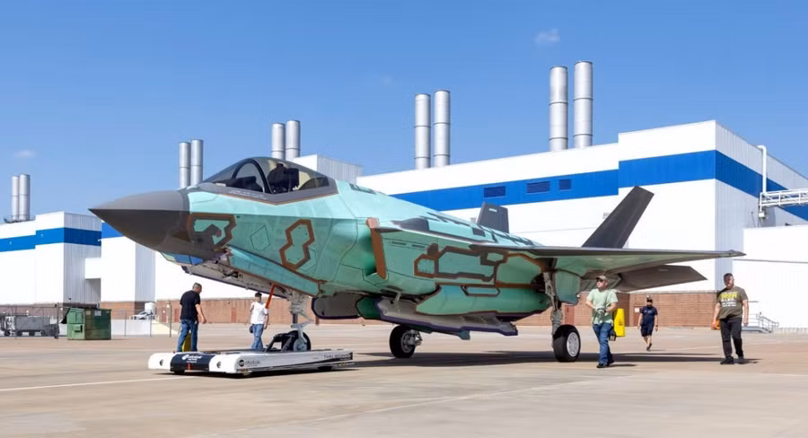 Tốc độ giao F-35 được đẩy nhanh khiến chiến sự có thêm F-16