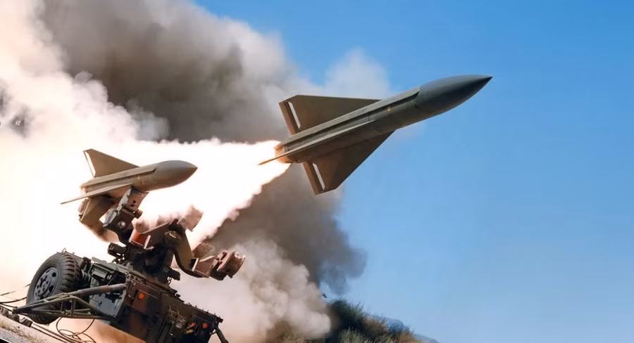 Kiev phải mua vũ khí lạc hậu của Mỹ với giá 'cắt cổ'