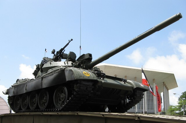 Xe tăng T-55AM2 là gói nâng cấp với chi phí hợp lý dành cho T-54/55. ff.jpg