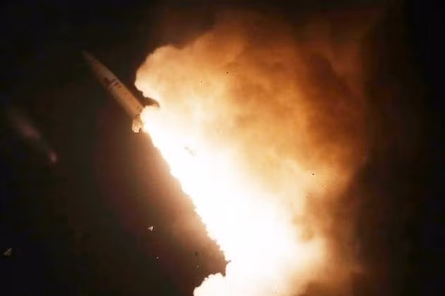 Ukraine yêu cầu Mỹ chấp thuận tấn công tên lửa ATACMS ở khu vực Kursk