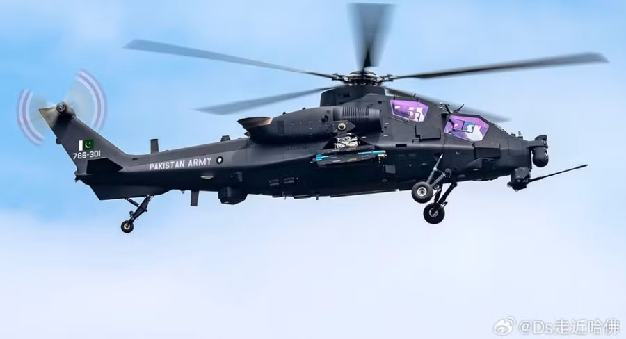 Lần đầu lộ diện trực thăng Z-10ME Trung Quốc bán cho đối tác đặc biệt