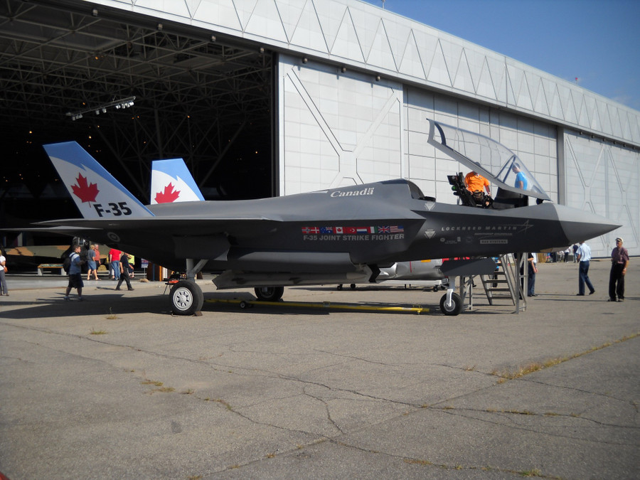 Mỹ cảnh báo Canada chịu hậu quả nặng nề nếu... từ chối mua F-35