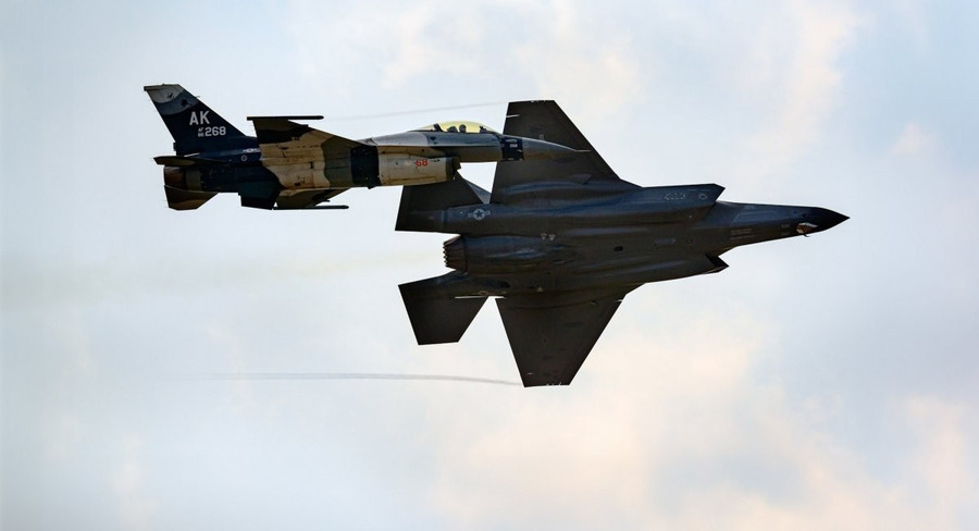 Romania chưa triển khai xây dựng cơ sở hạ tầng để khai thác tiêm kích F-35. f1f684e83b1ced54.jpg