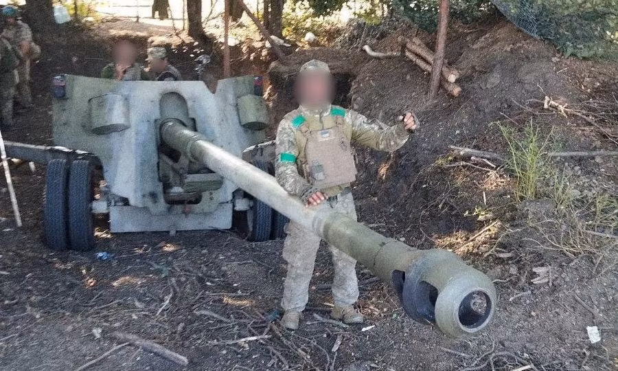 Pháo BS-3 'đồ cổ' hạ gục xe chiến đấu bộ binh tối tân