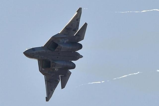  Ấn Độ quan tâm đến Su-57 và S-400 do sự thất bại của Rafale