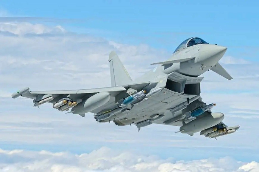 Anh bất ngờ xem xét tặng tiêm kích Eurofighter Typhoon T1 cho Ukraine