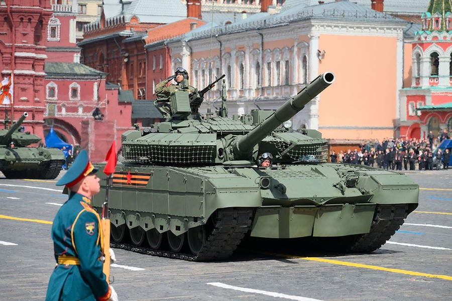 Xe tăng chiến đấu chủ lực T-90M Proryv trong lễ duyệt binh. tankparad-479.jpg