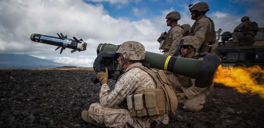 Ba Lan sẽ nhận được phiên bản mới nhất của tên lửa chống tăng Javelin nổi tiếng. javelin-hero-lg.jpg