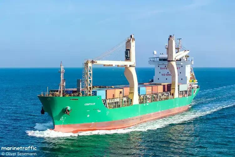 Tàu Sparta IV của Nga 'trôi dạt' trên một tuyến cáp ngầm nối châu Âu và châu Phi