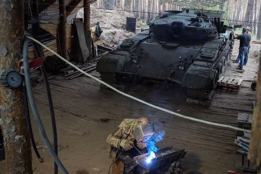 Pháo tự hành 2S19 Msta-S với tháp pháo T-72 được phát hiện trên chiến trường