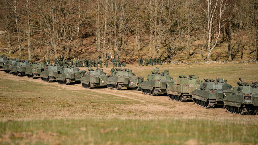 Huấn luyện quân nhân Ukraine trên xe chiến đấu bộ binh CV90 ở Thụy Điển. repotage-utbildning-ukraina-dsc03162.jpg