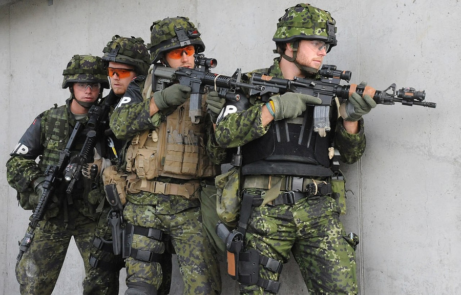Đan Mạch đang tạo ra sức ép quân sự nghiêm trọng lên lãnh thổ Nga. danish-military-police.jpg