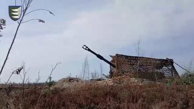 Ukraine tiếp tục nhận được vũ khí Mỹ để chiến đấu. avatar-of-video-2506268.jpg