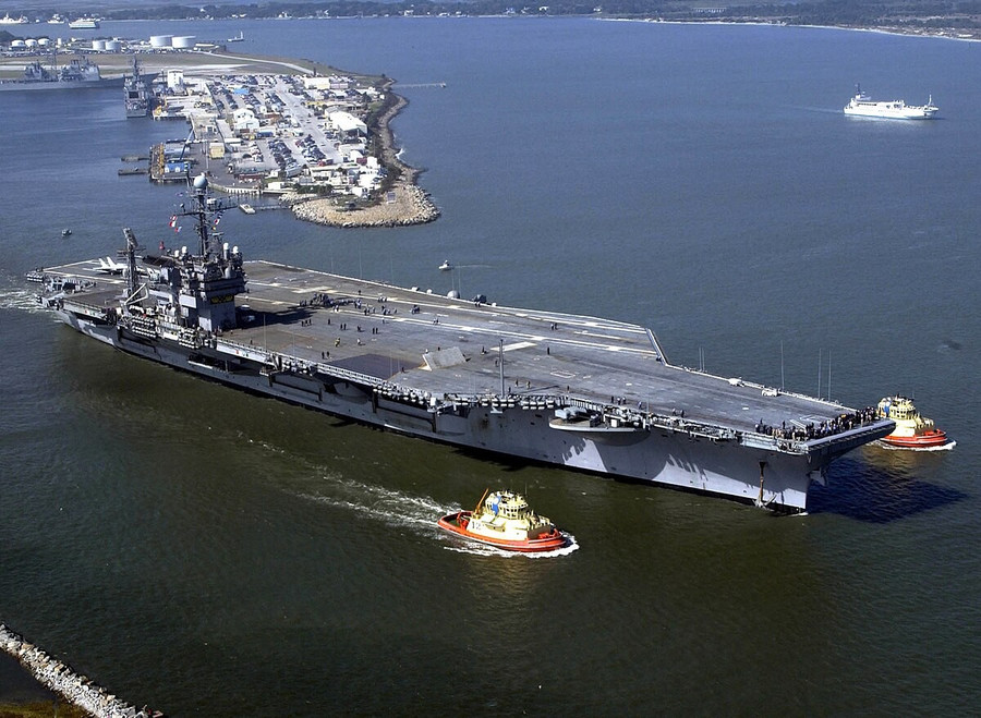 Mỹ gặp nguy khi tàu sân bay USS John F. Kennedy 'tê liệt' trong 2 năm