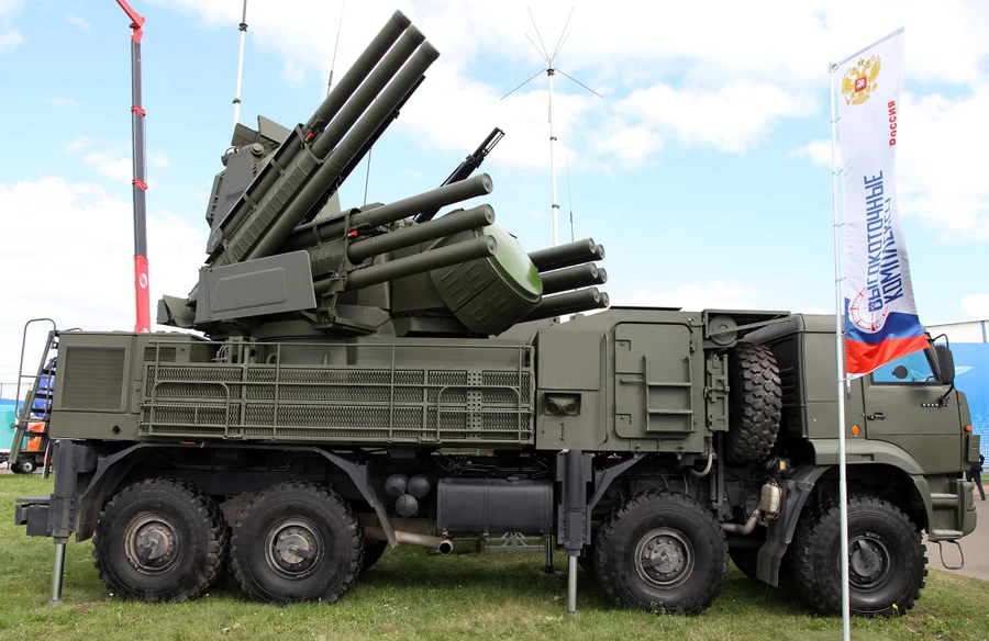 Azerbaijan tuyên bố máy bay AZAL bị hệ thống tên lửa Pantsir-S bắn hạ