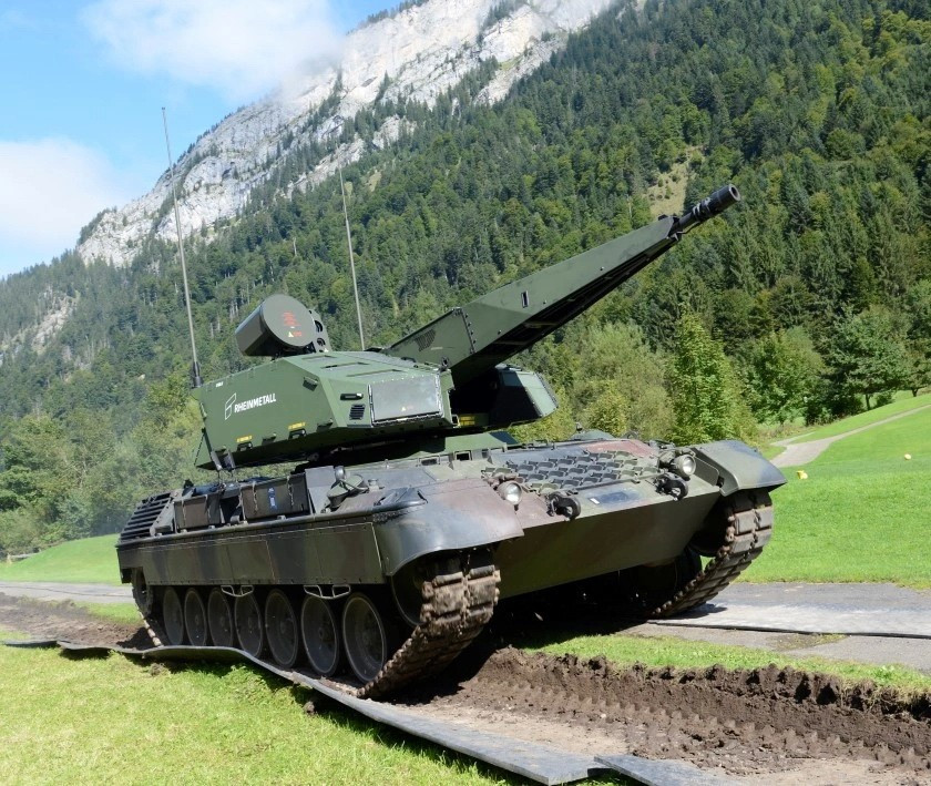 Skyranger 35 trên khung gầm Leopard 1 đến chiến sự