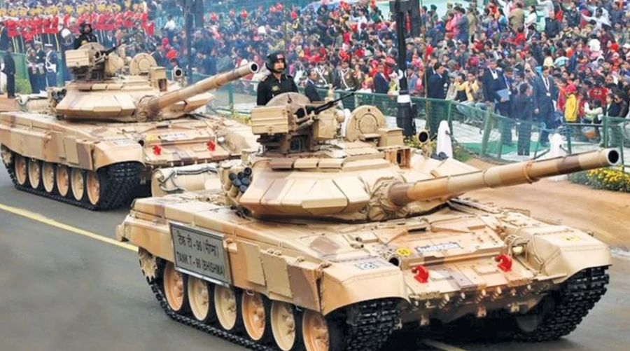 Giao nhận xe tăng T-90S đầu tiên được nâng cấp lên chuẩn Bhishma Mk 3