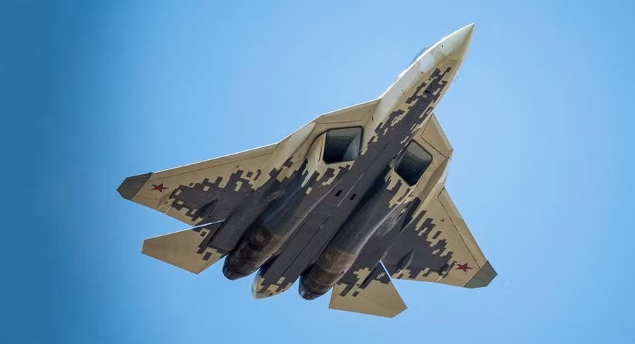 Dư luận Trung Quốc chỉ điểm yếu của Su-57 khi quan sát chi tiết ở cự ly gần