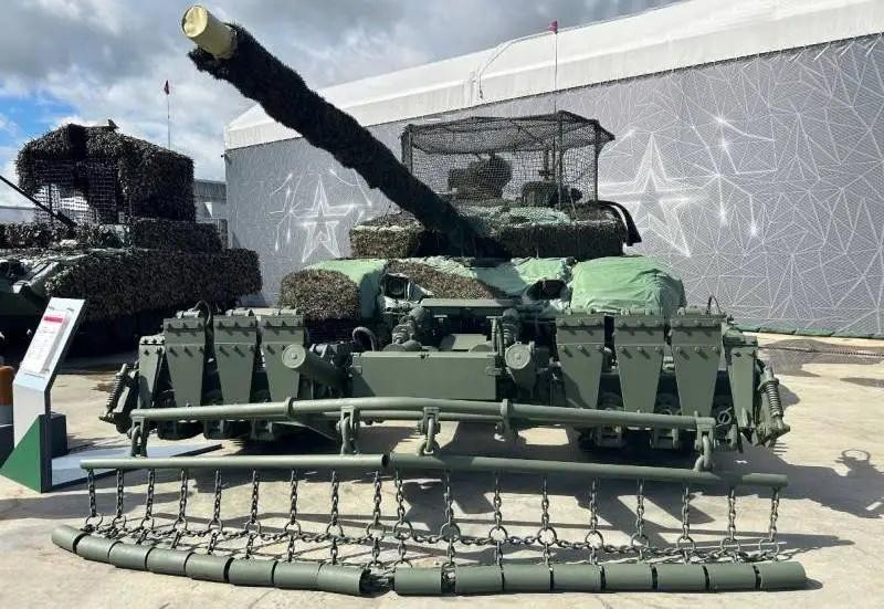 Phương Tây ca ngợi xe tăng T-90M với gói trang bị đặc biệt