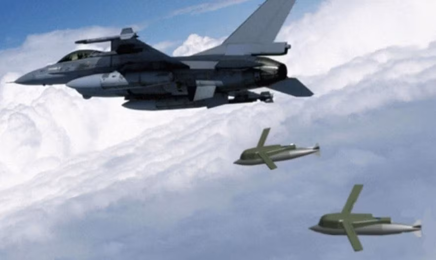 Không quân Thái Lan sở hữu bom lượn của Hàn Quốc