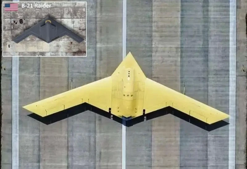 UAV tàng hình CH-7 Trung Quốc giống với oanh tạc cơ B-21 Raider đến kỳ lạ