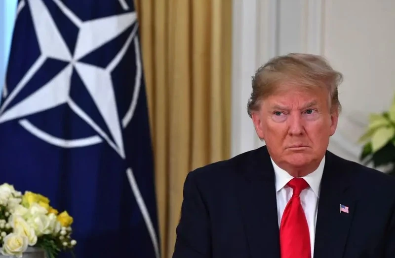 Ông Trump cân nhắc từ bỏ vai trò Tổng tư lệnh NATO của Mỹ tại Châu Âu