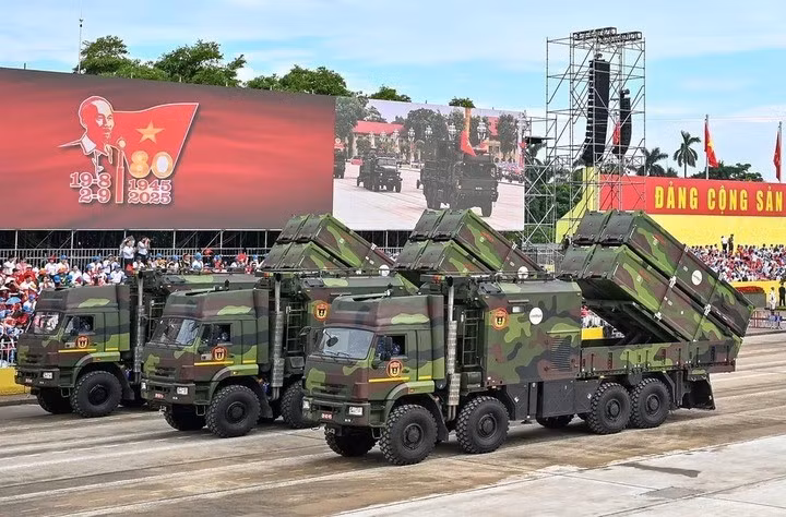 Nước ngoài ngạc nhiên trước loạt vũ khí nội địa của Việt Nam