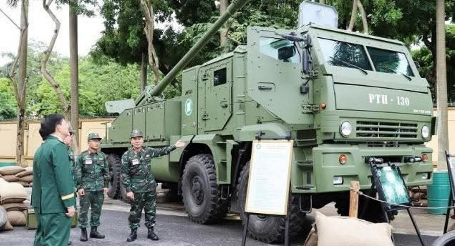 Nước ngoài đang tìm cách giải thích vì sao Việt Nam chú trọng chế tạo pháo tự hành bánh lốp. 8fe68e24485a2616.jpg
