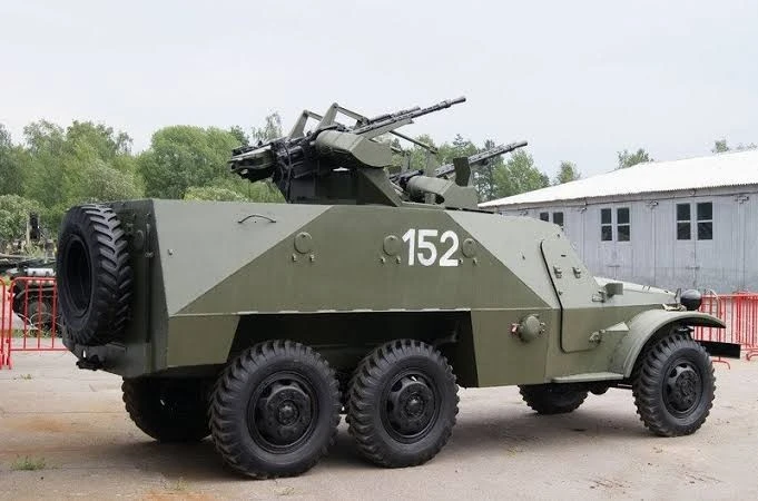 Bất ngờ lớn khi BTR-152 huyền thoại của Liên Xô đã phục vụ trong cảnh sát Mỹ