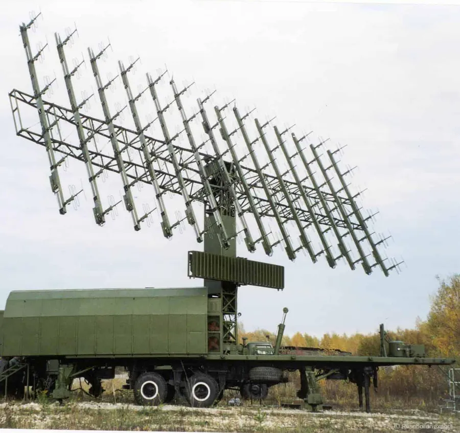 Tình báo Ukraine bất ngờ tấn công trạm radar cảnh báo sớm Nebo-SVU tối tân
