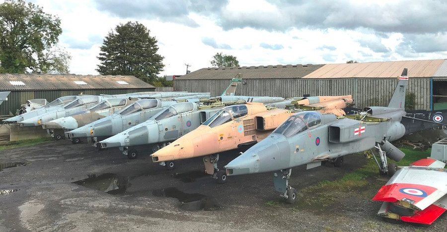 Hàng loạt chiến đấu cơ Jaguar được bổ sung cho phi đội