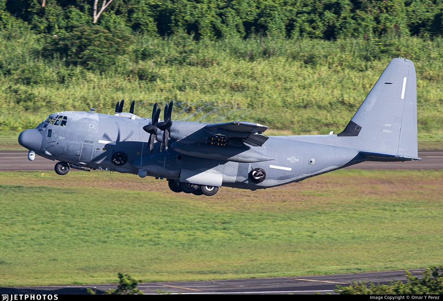 Dấu hiệu Mỹ sắp tấn công Venezuela khi AC-130J tới Puerto Rico?