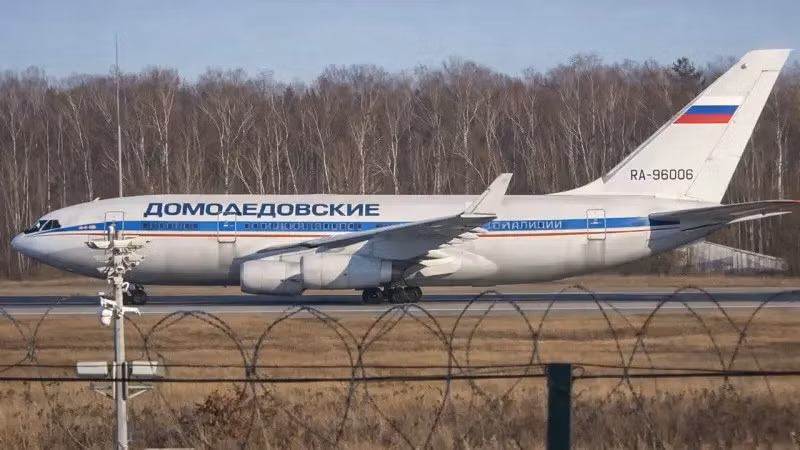 Khôi phục hàng loạt máy bay cũ để 'lấp khoảng trống'