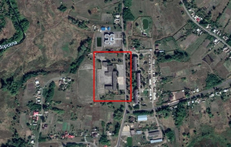 Tòa nhà mục tiêu bị trúng bom capture.jpg