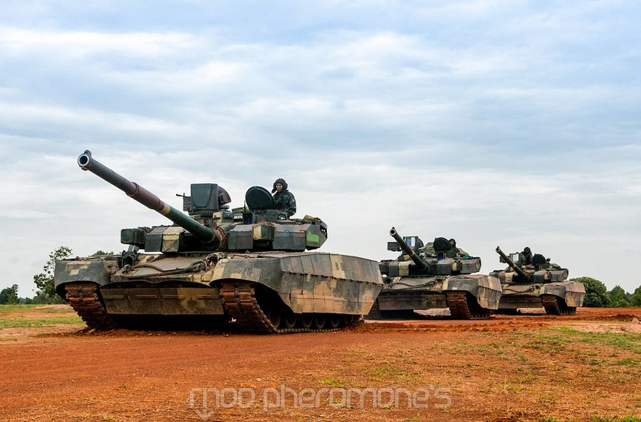 Quân đội Hoàng gia Thái Lan hiện có 49 xe tăng T-84 Oplot. gwpurusxeaa7xk6.jpg