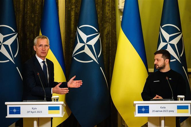 Ukraine sẽ nhận được hỗ trợ quân sự lâu dài từ NATO. nato2806.jpeg